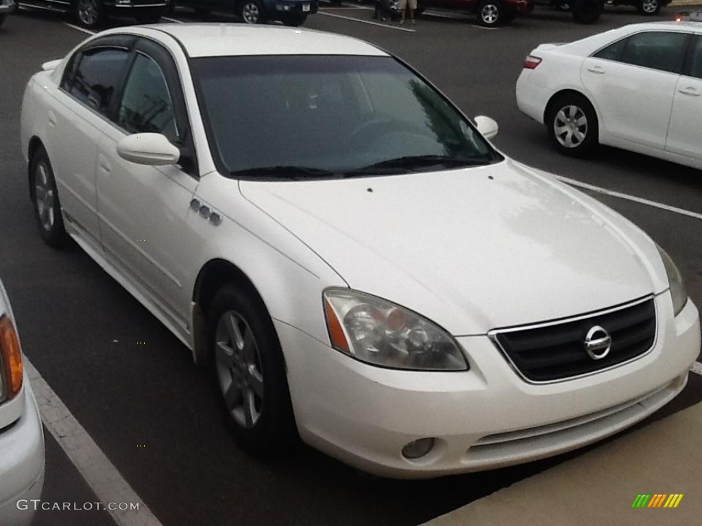 2003 Altima 2.5 S - Cloud White / Charcoal photo #2