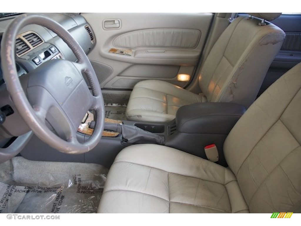 1995 Maxima GLE - Arctic White Pearl / Beige photo #3