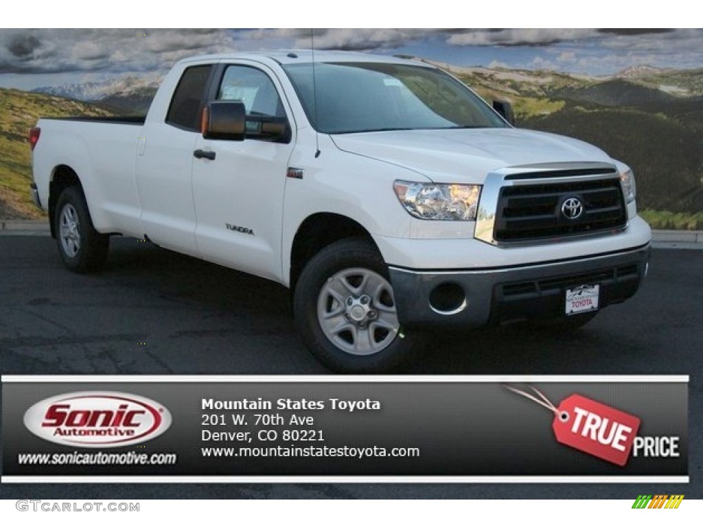 2013 Tundra Double Cab 4x4 - Super White / Graphite photo #1