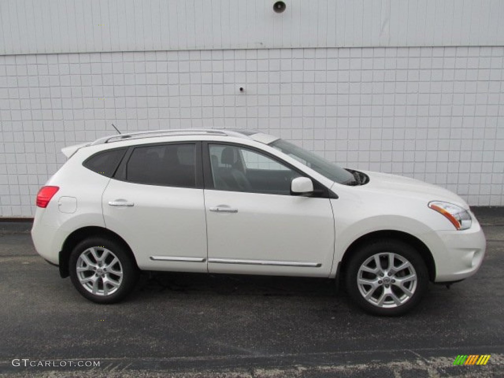 2011 Rogue SL AWD - Pearl White / Black photo #2