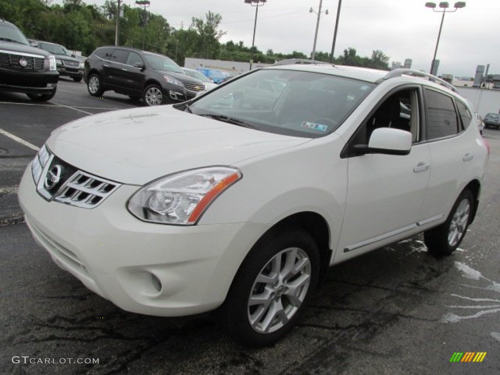 2011 Rogue SL AWD - Pearl White / Black photo #6