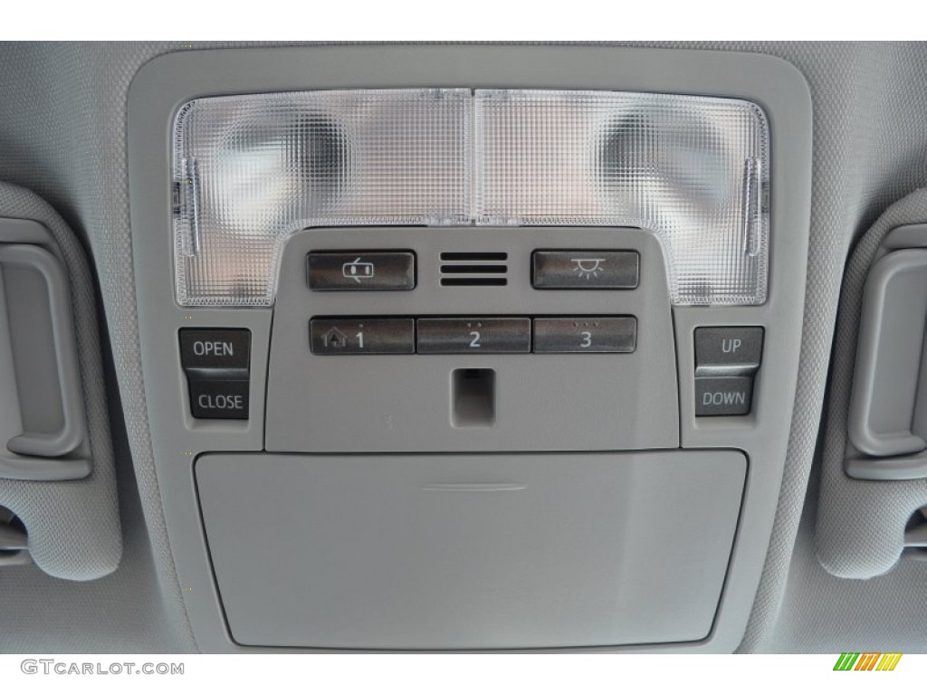 2013 Camry Hybrid XLE - Cosmic Gray Metallic / Light Gray photo #16