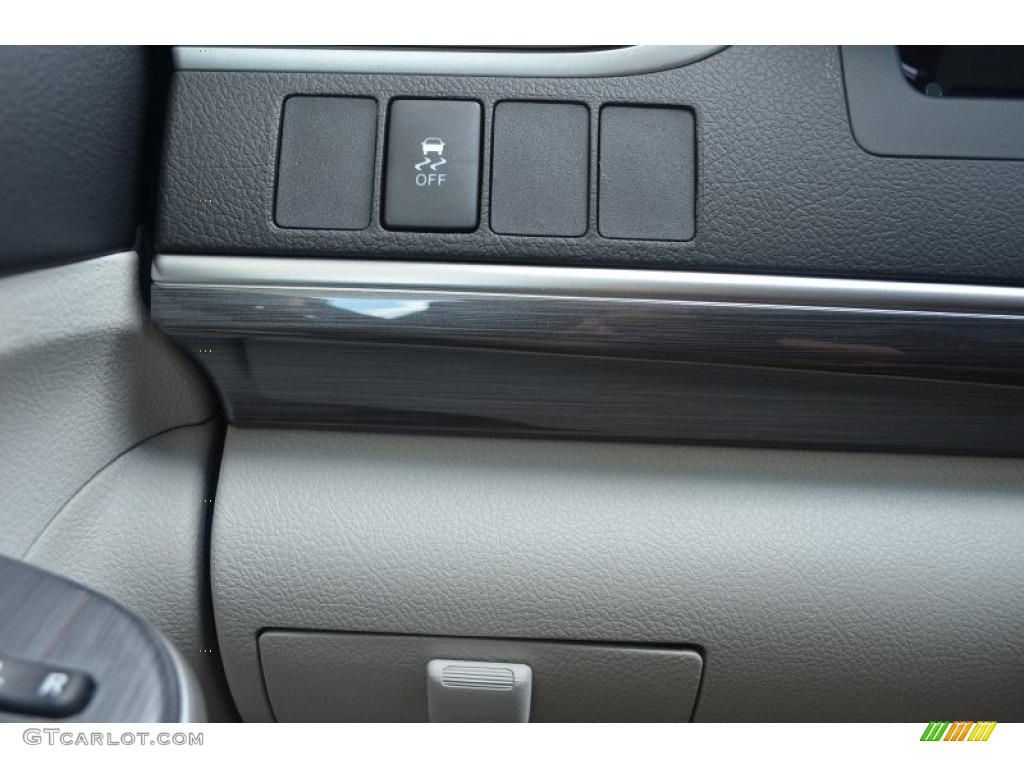 2013 Camry Hybrid XLE - Cosmic Gray Metallic / Light Gray photo #19