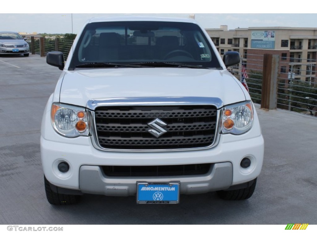 2009 Equator Extended Cab - Glacier White / Graphite photo #2