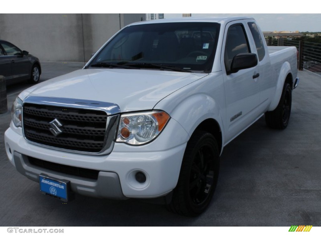 2009 Equator Extended Cab - Glacier White / Graphite photo #3