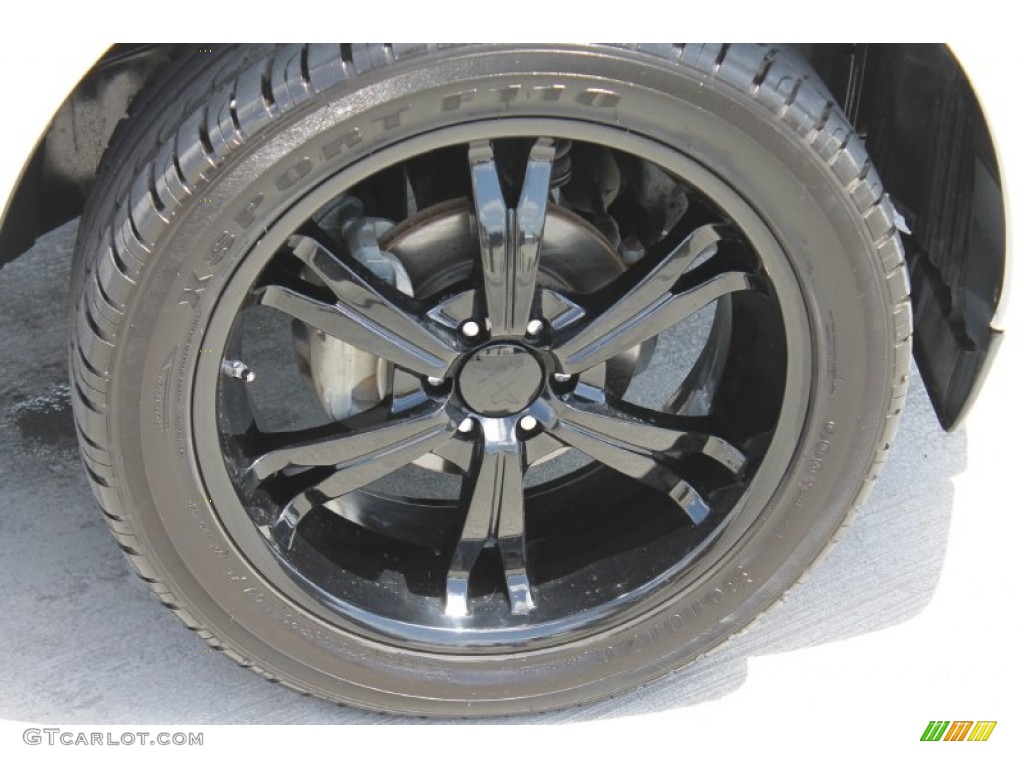 2009 Equator Extended Cab - Glacier White / Graphite photo #12