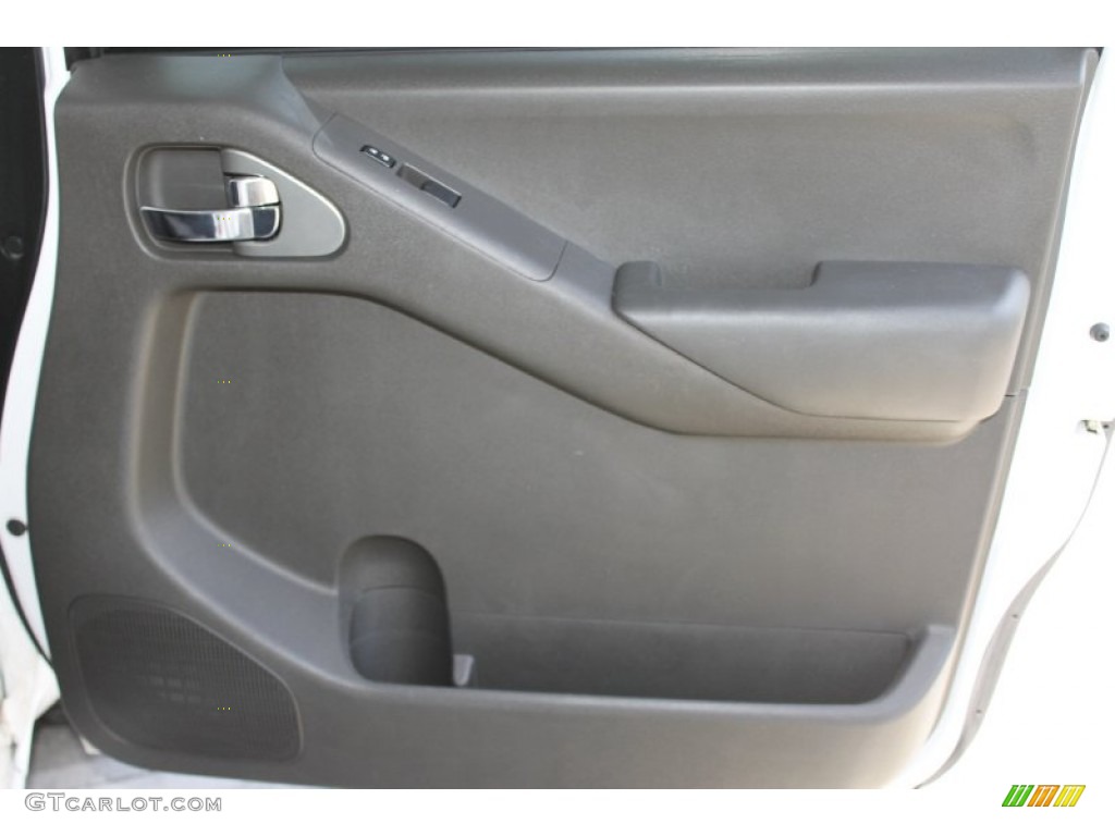 2009 Equator Extended Cab - Glacier White / Graphite photo #23
