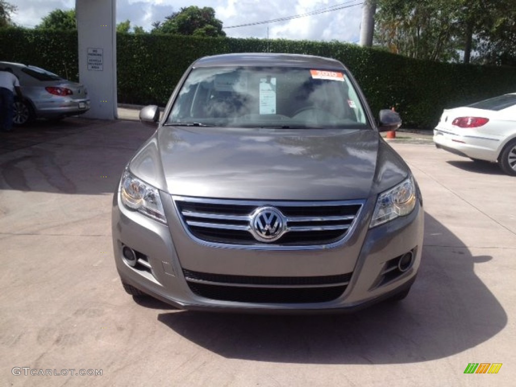 2011 Tiguan S - Alpine Gray Metallic / Charcoal photo #8