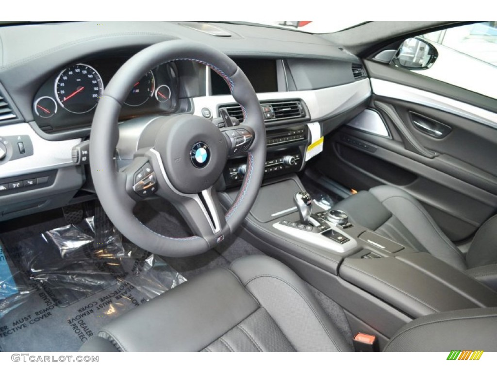 Black Interior 2014 BMW M5 Sedan Photo #84558853