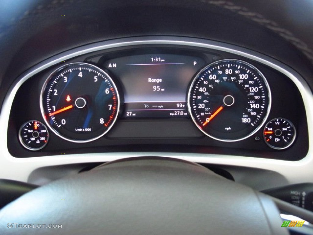 2014 Volkswagen Touareg V6 Lux 4Motion Gauges Photos