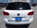 Pure White - Touareg TDI Lux 4Motion Photo No. 5