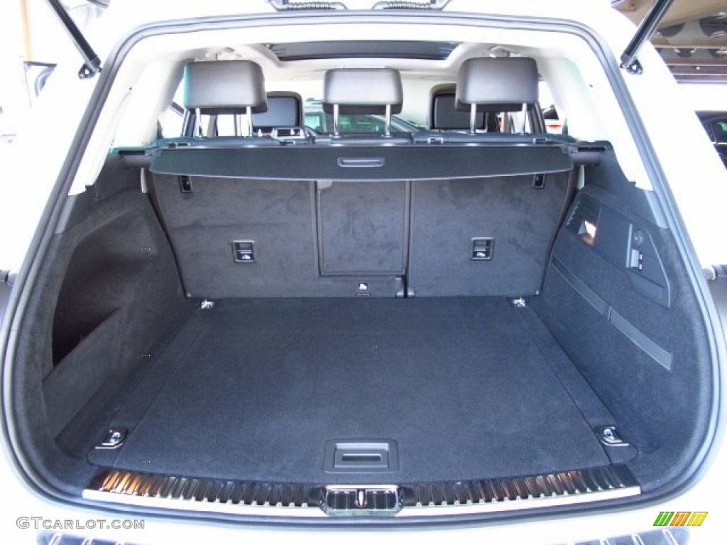 2014 Volkswagen Touareg TDI Lux 4Motion Trunk Photo #84559495
