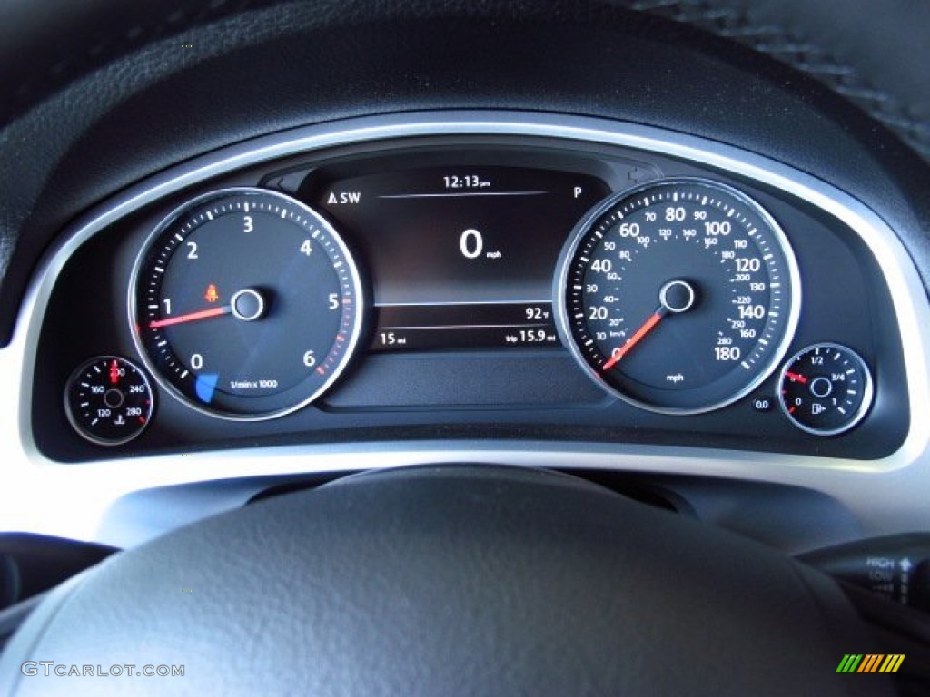 2014 Volkswagen Touareg TDI Lux 4Motion Gauges Photos