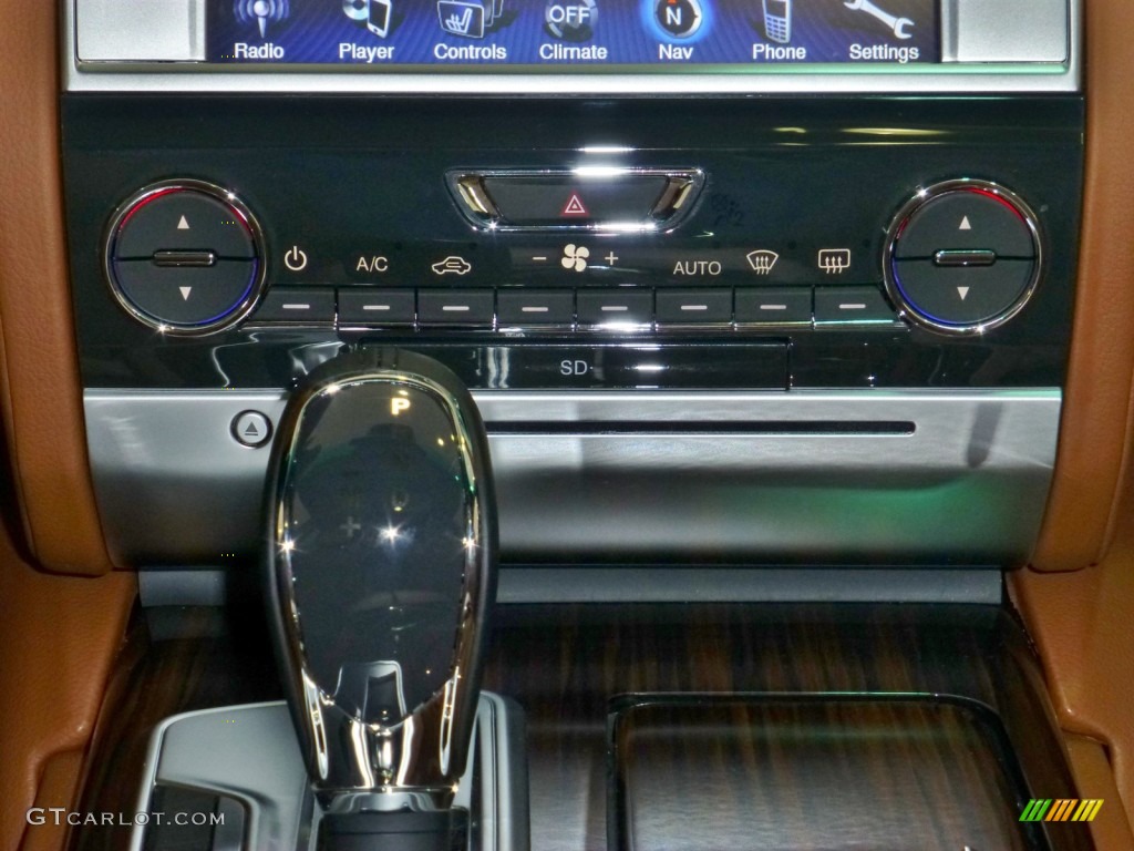 2014 Maserati Quattroporte GTS Controls Photo #84560446