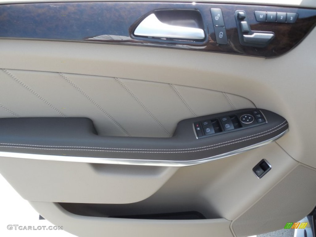 2014 Mercedes-Benz GL 450 4Matic Door Panel Photos