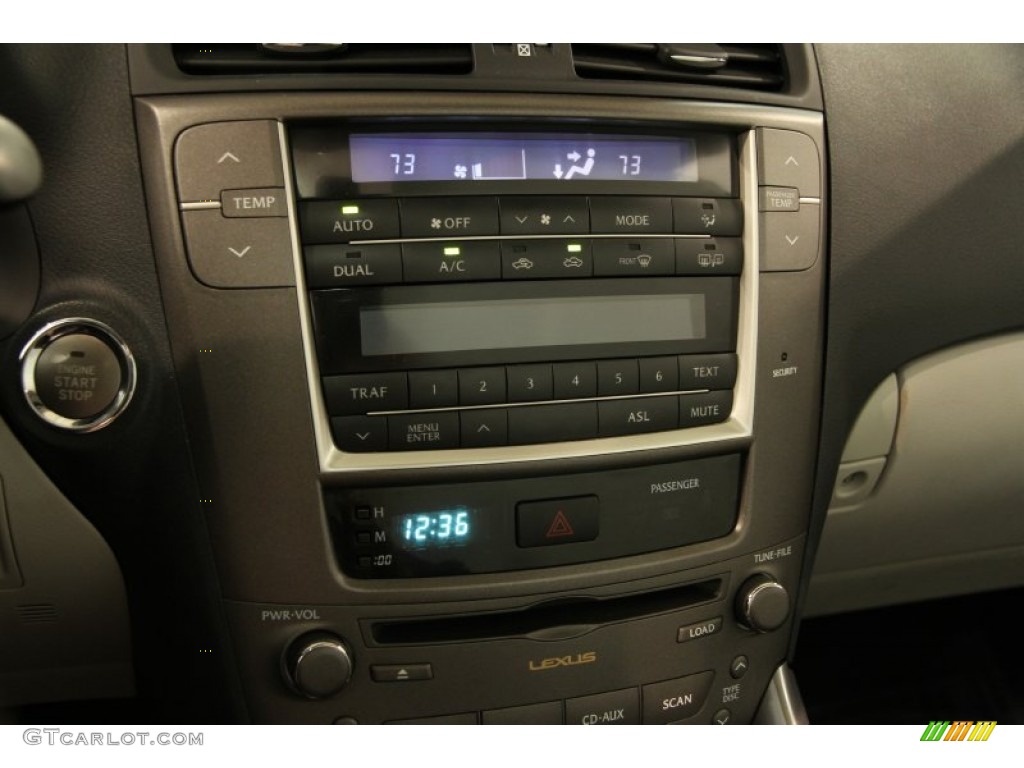 2010 Lexus IS 250 AWD Controls Photos