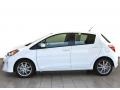 2013 Super White Toyota Yaris SE 5 Door  photo #2