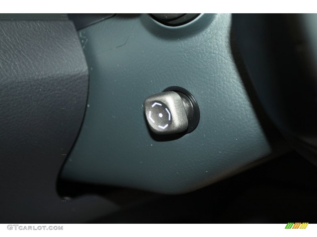 2011 Lexus LS 460 Controls Photo #84576316
