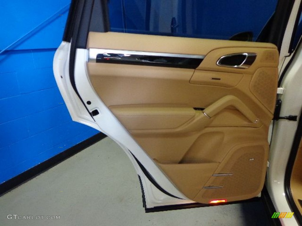 2011 Cayenne S Hybrid - Sand White / Luxor Beige photo #24