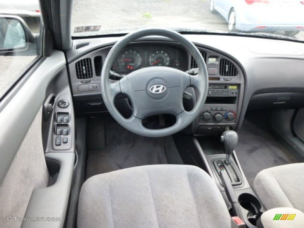 2004 Elantra GLS Sedan - Black Obsidian / Gray photo #14