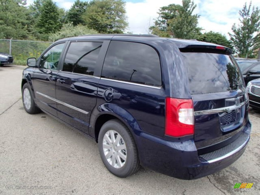 True Blue Pearl 2014 Chrysler Town & Country Touring Exterior Photo #84584320