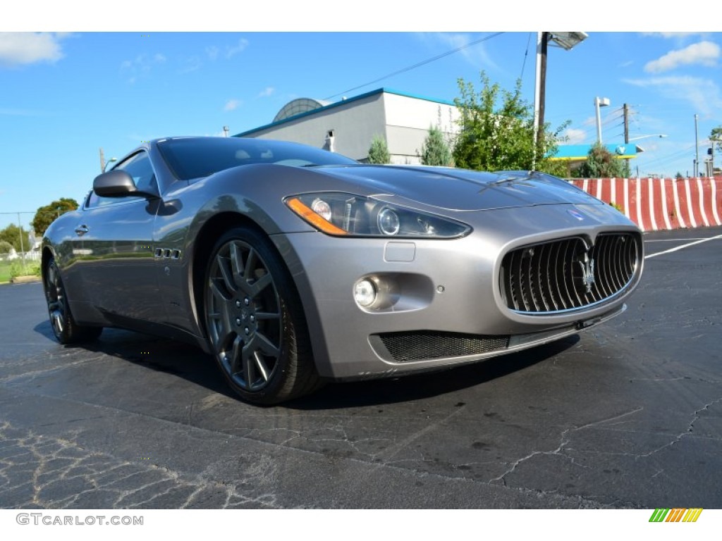 2009 GranTurismo  - Grigio Alfieri (Grey) / Rosso Corallo photo #3