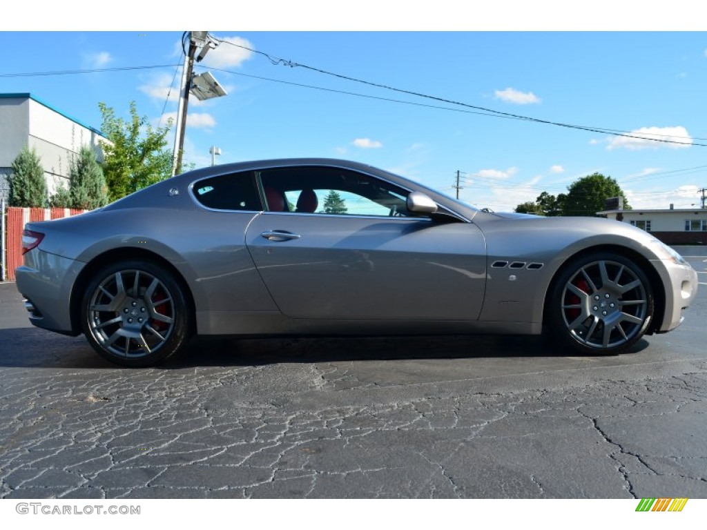 2009 GranTurismo  - Grigio Alfieri (Grey) / Rosso Corallo photo #4