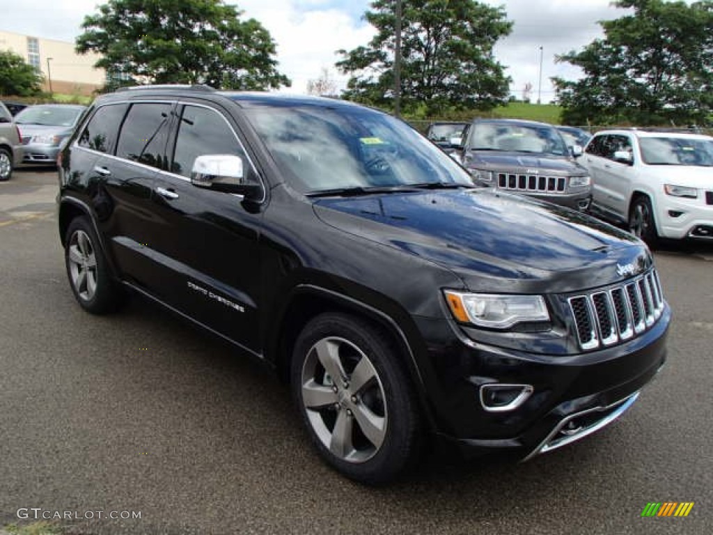 2014 Grand Cherokee Overland 4x4 - Brilliant Black Crystal Pearl / Overland Morocco Black photo #4