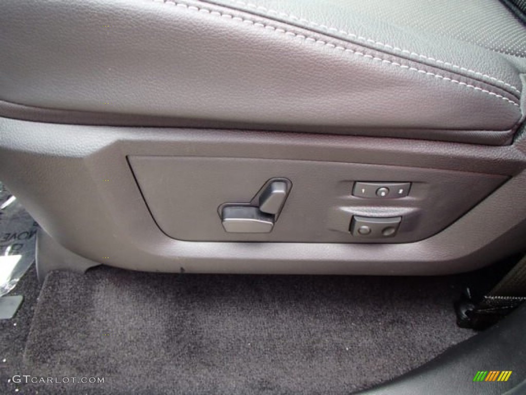 2014 Ram 1500 Laramie Crew Cab 4x4 Controls Photo #84588319
