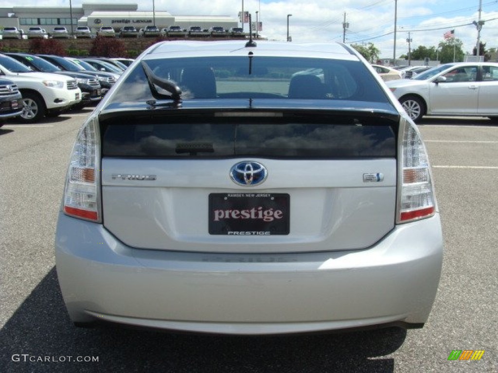 2010 Prius Hybrid II - Classic Silver Metallic / Dark Gray photo #5