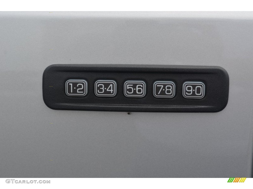 2014 Ford F250 Super Duty Platinum Crew Cab 4x4 Controls Photo #84593524