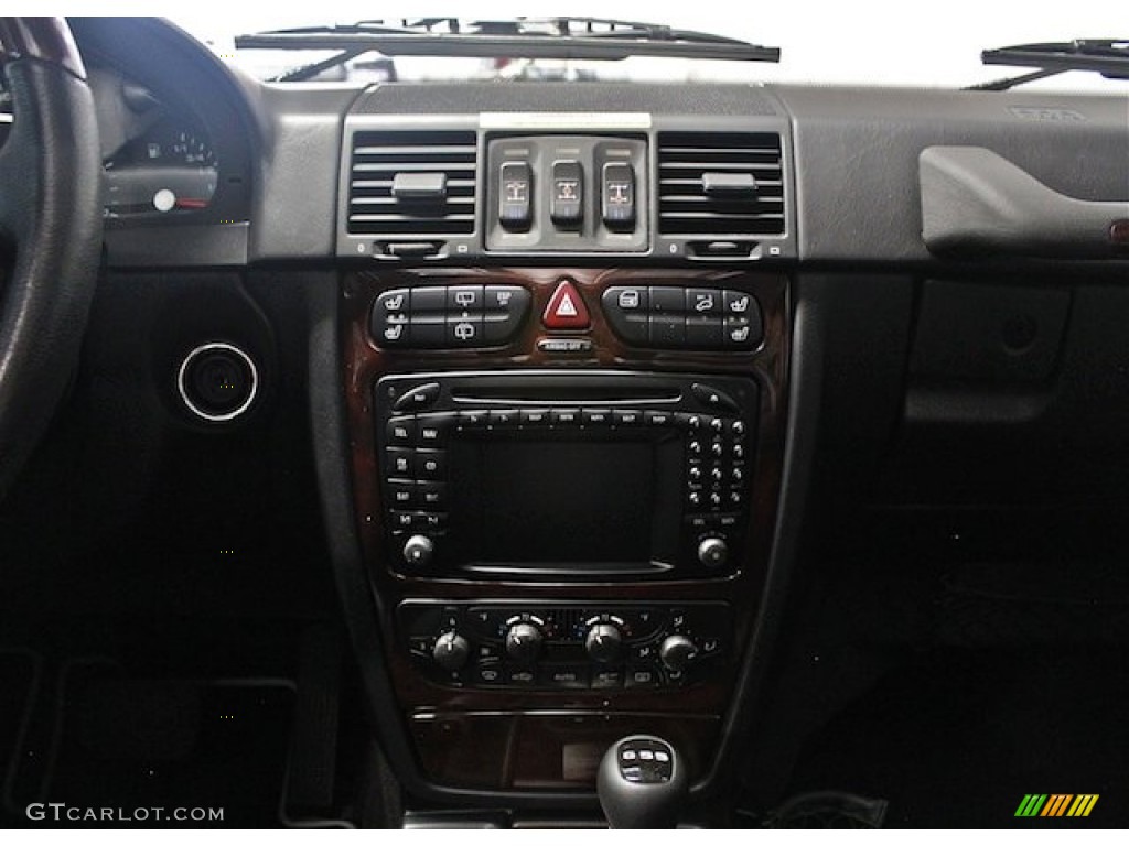 2005 Mercedes-Benz G 55 AMG Grand Edition Controls Photo #84595120