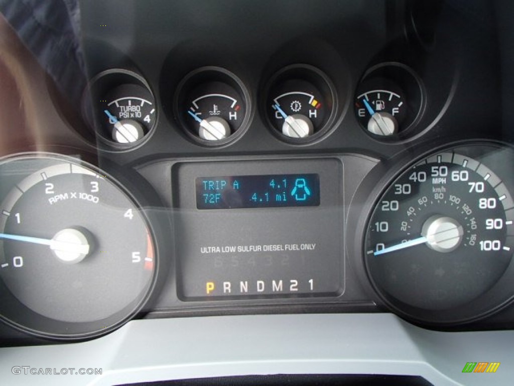 2014 Ford F550 Super Duty XL Crew Cab 4x4 Chassis Gauges Photos