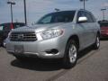 Classic Silver Metallic 2009 Toyota Highlander 