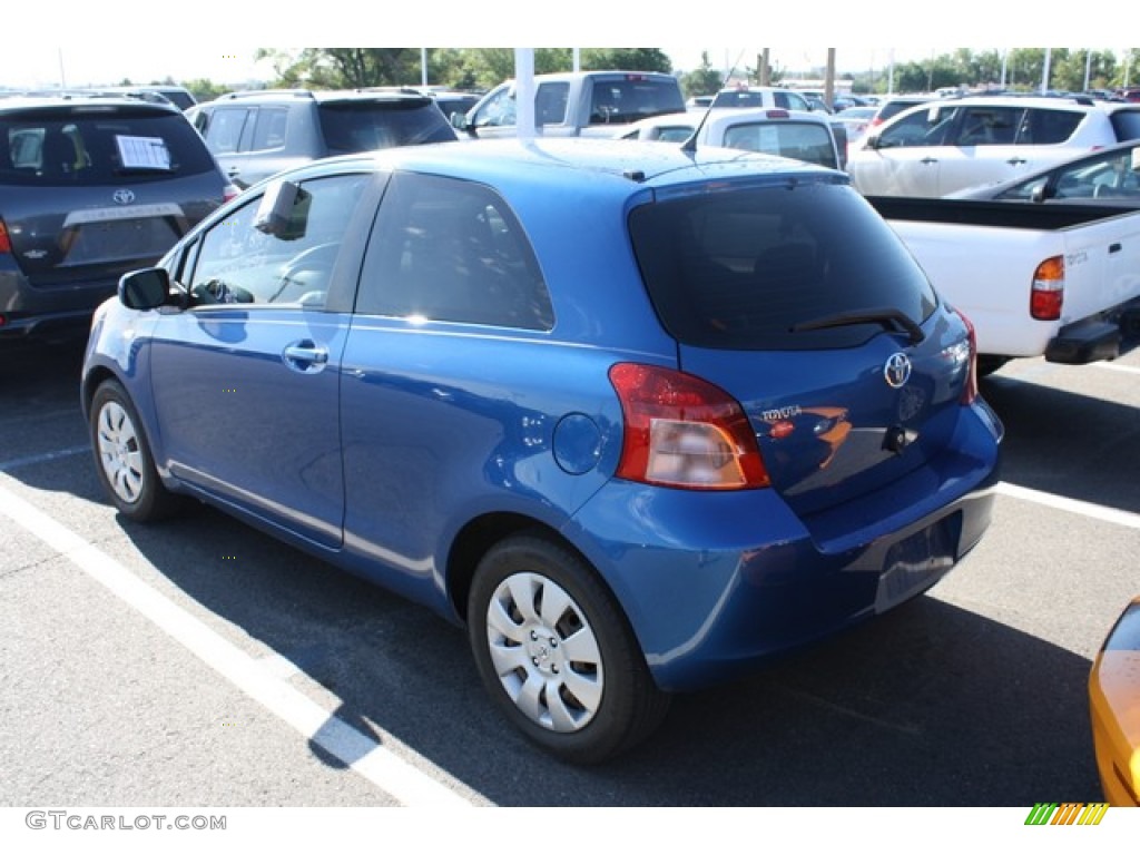 2008 Yaris 3 Door Liftback - Blazing Blue Pearl / Dark Charcoal photo #3