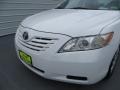Super White - Camry LE Photo No. 10