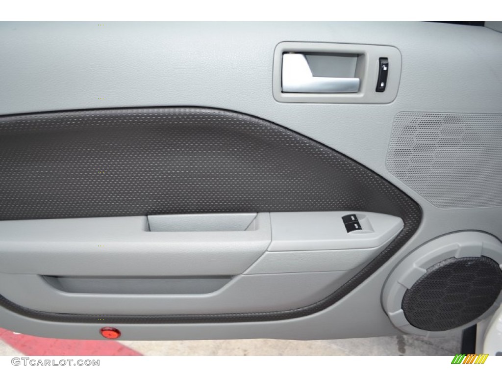2008 Ford Mustang V6 Premium Coupe Light Graphite Door Panel Photo #84605323