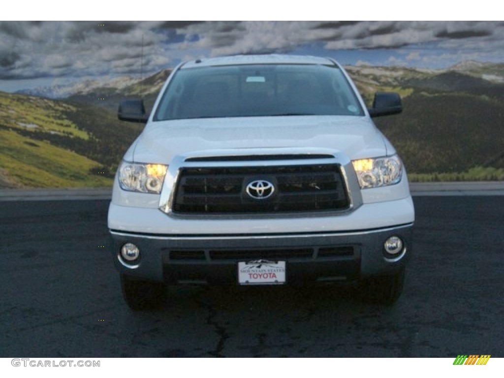 2013 Tundra Double Cab 4x4 - Super White / Graphite photo #3