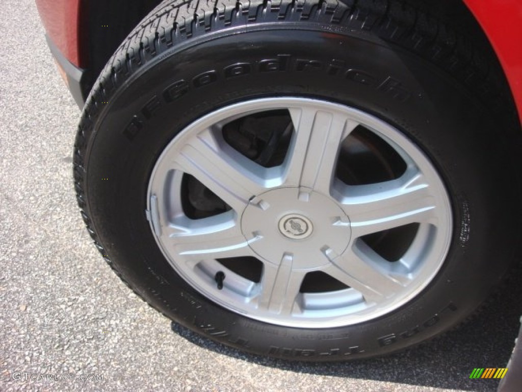 2005 Chrysler Pacifica Touring Wheel Photos