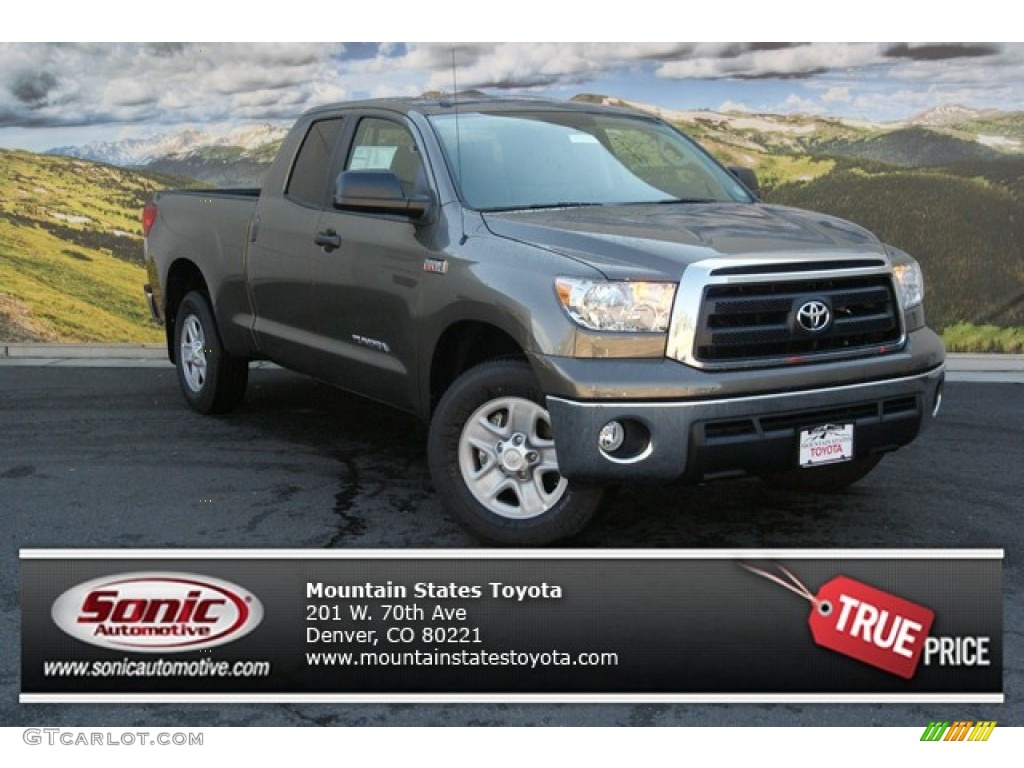 2013 Tundra Double Cab 4x4 - Magnetic Gray Metallic / Graphite photo #1