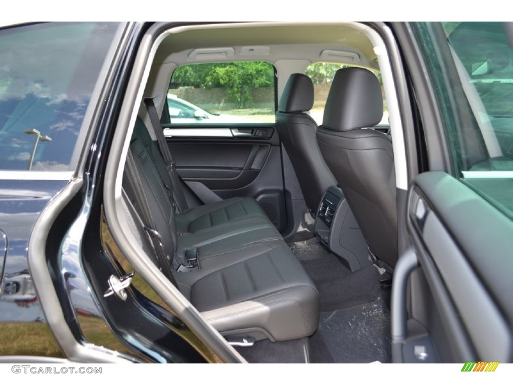 2014 Volkswagen Touareg V6 Sport 4Motion Rear Seat Photo #84607264