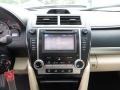 Super White - Camry LE Photo No. 35