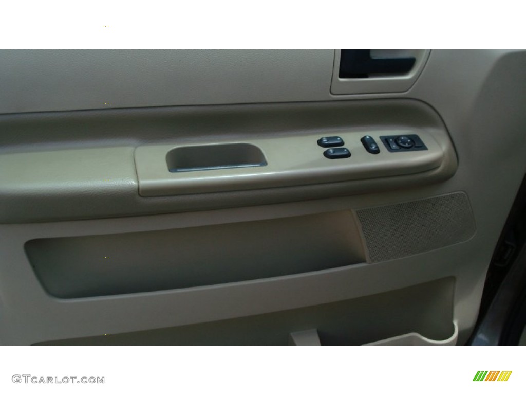 2005 Freestar SEL - Arizona Beige Metallic / Pebble Beige photo #9