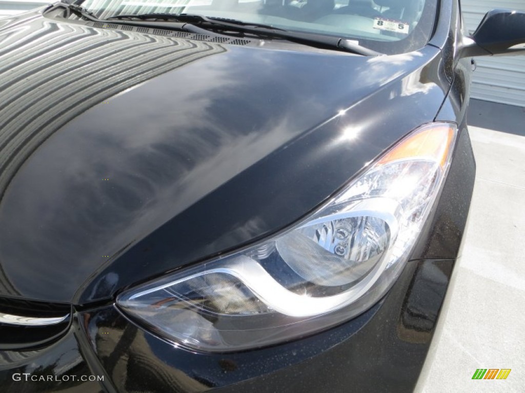 2013 Elantra Limited - Black / Gray photo #9