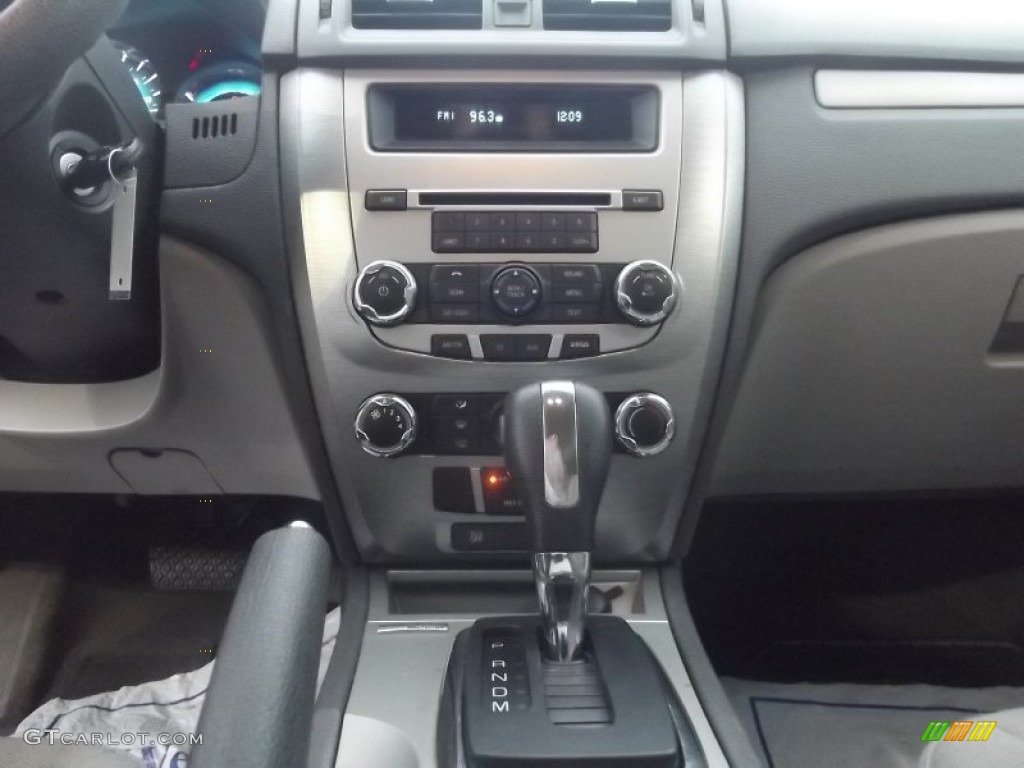 2011 Fusion SE V6 - Tuxedo Black Metallic / Camel photo #26