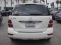 Arctic White - ML 350 Photo No. 3