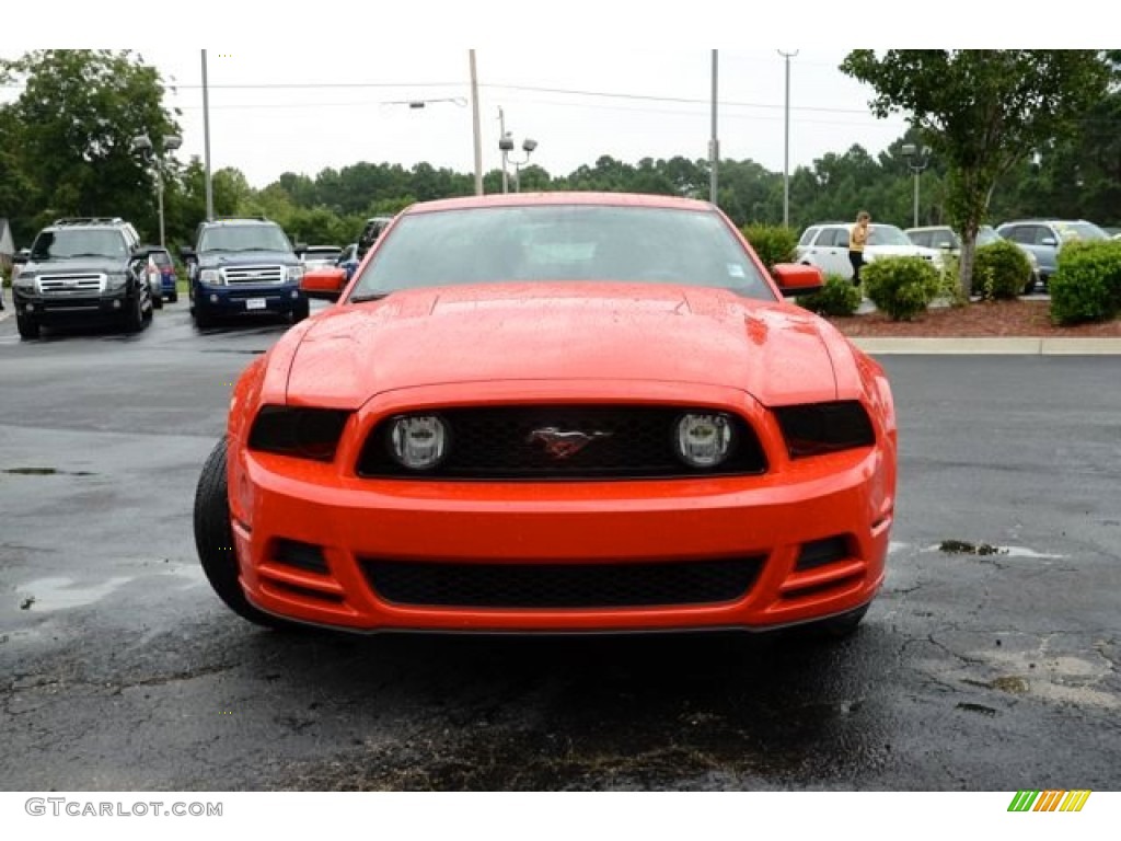 2013 Mustang GT Coupe - Race Red / Charcoal Black photo #2