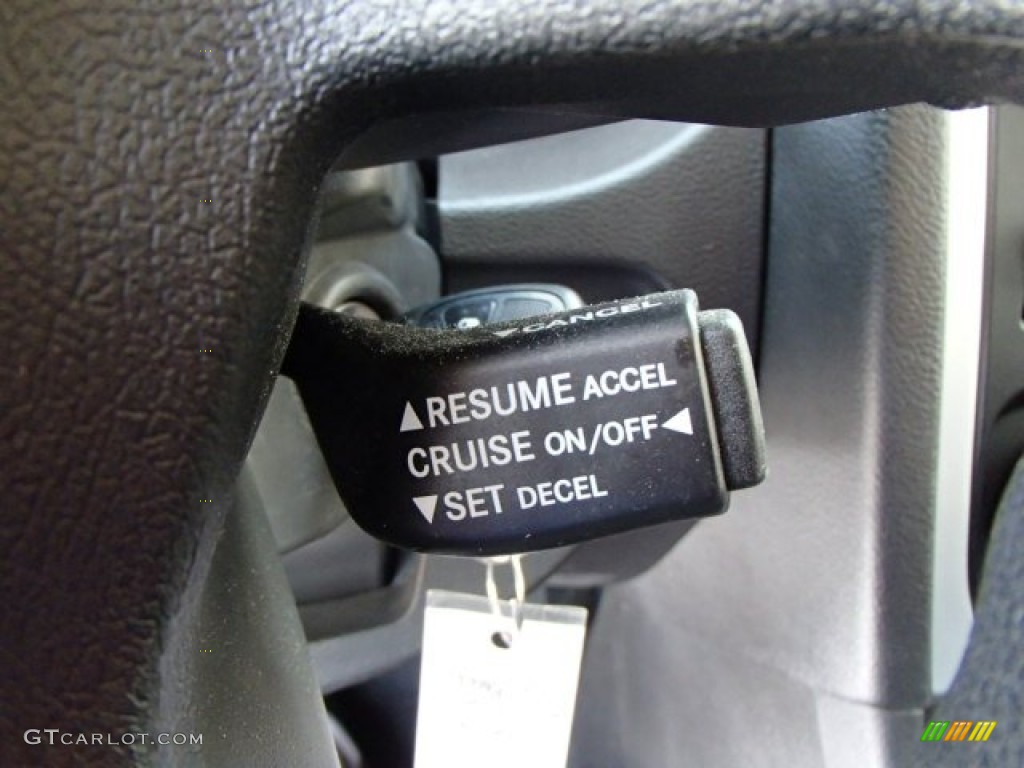 2012 Caliber SXT - Black / Dark Slate Gray photo #18
