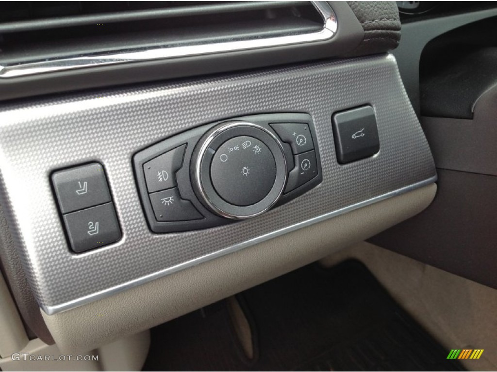 2011 MKX AWD - Red Candy Metallic / Medium Light Stone photo #20