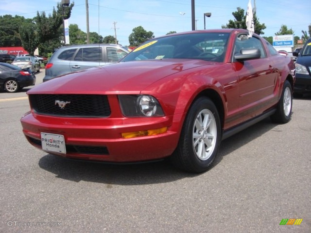 2005 Mustang V6 Deluxe Coupe - Redfire Metallic / Dark Charcoal photo #1